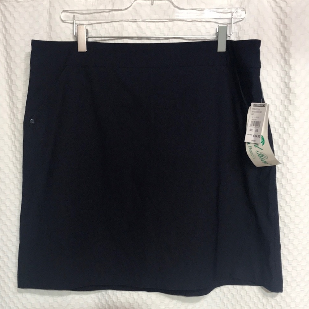 COCONUT ROW PALM BEACH SKORT (NWT)
Navy Blue